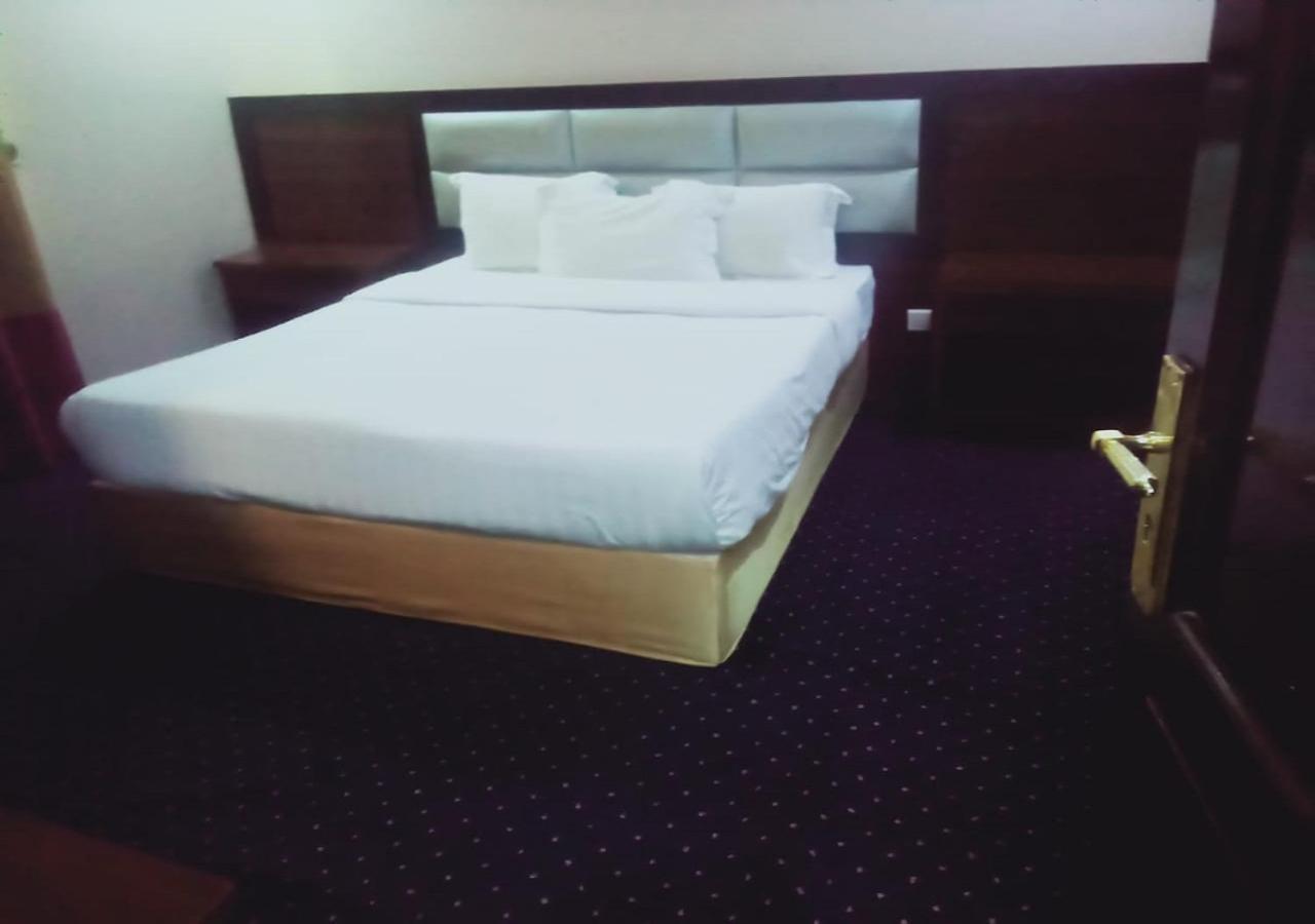 فندق الفرسان المتحدة فرع الفيصلية Aparthotel